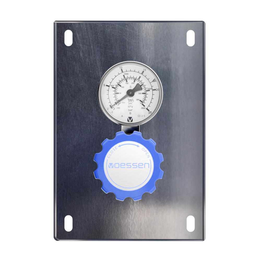 Линейный регулятор с монтажной панелью LPC6CH4R, из хромированной латуни, до 20 м3/час, избыточного давления, 4 порта, вход справа